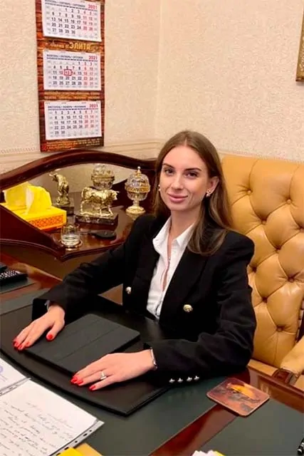 Iryna Berenstein — Corporate and Investment Lawyer